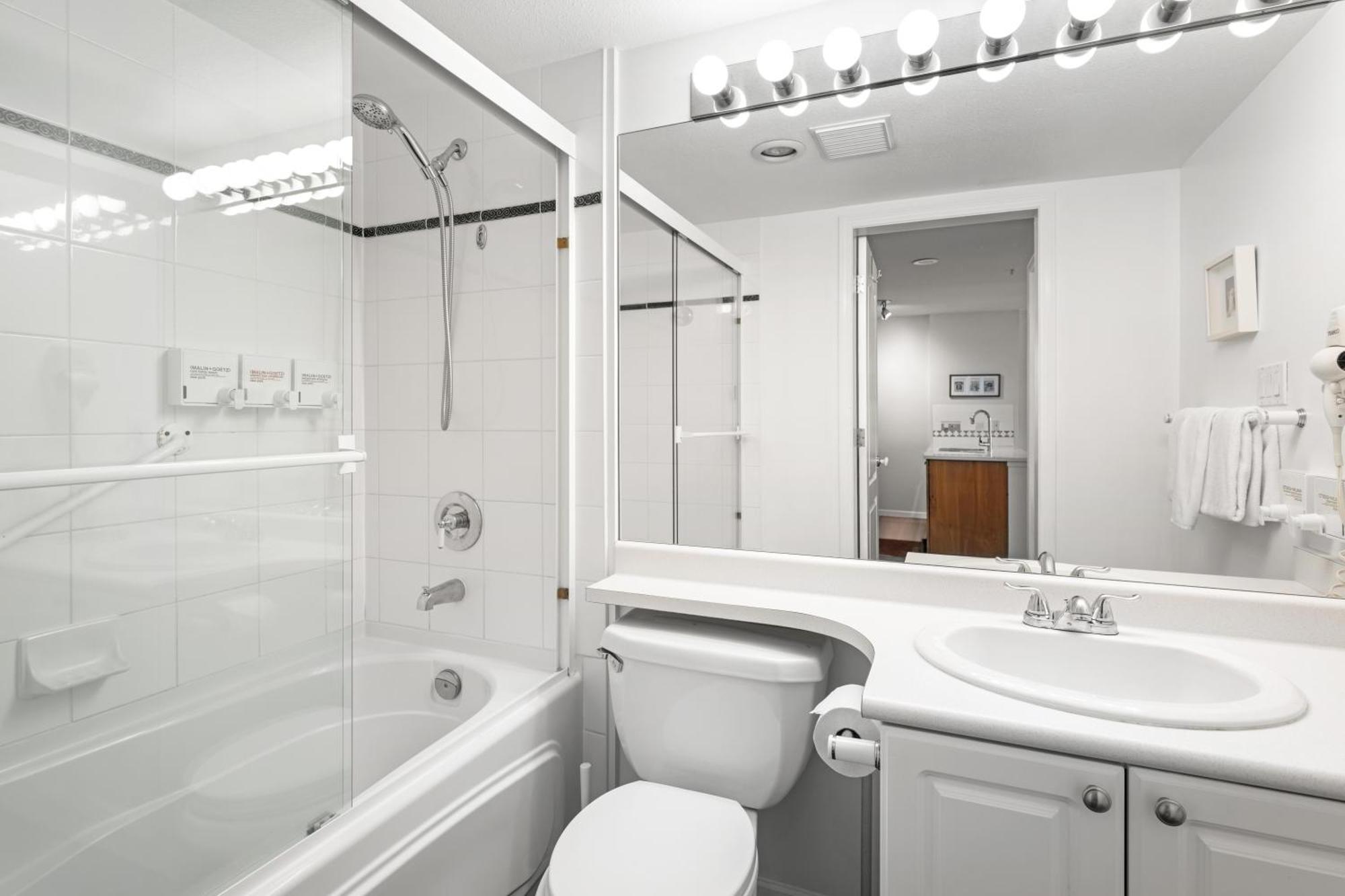 וויסטלר Bear Lodge One Bedroom By Mva מראה חיצוני תמונה